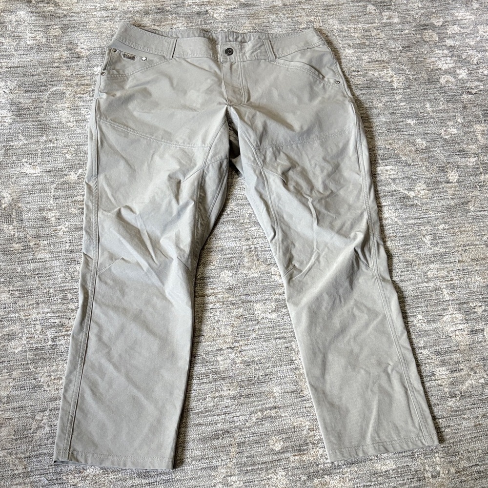 Kuhl Gray Pants - men’s 38x30 - outdoor / hiking - lots of pockets